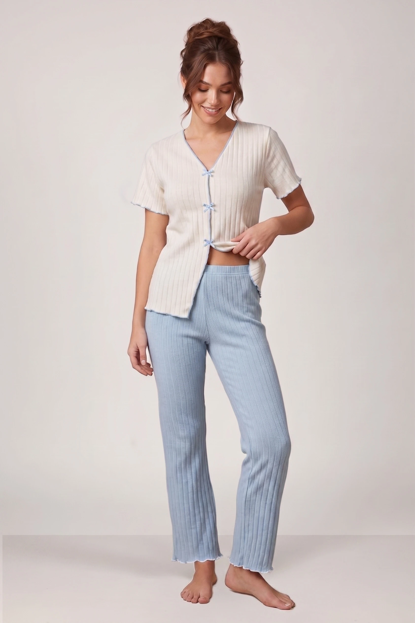 Kısa Kısa Kollu V Yaka Kadın Pijama Takımı Ekru