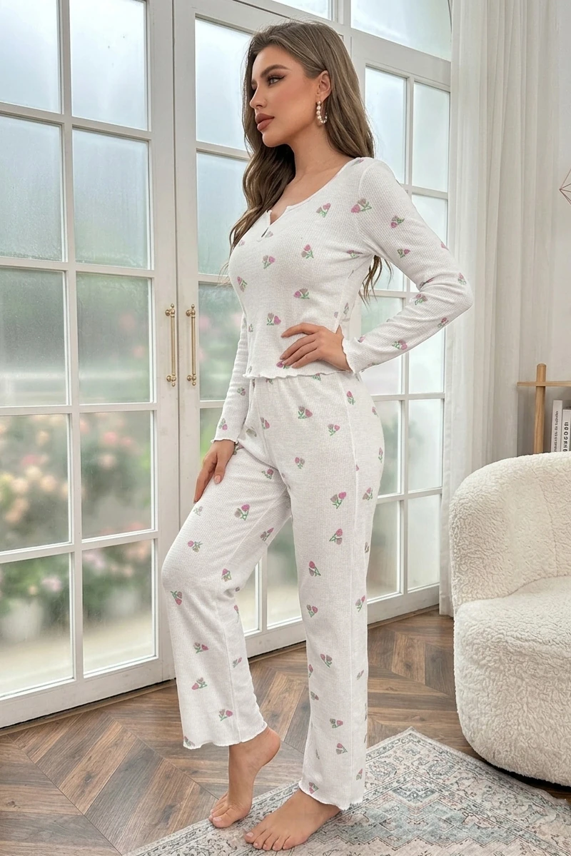 Minimal Lale Desenli Uzun Kollu Pijama Takımı Ekru