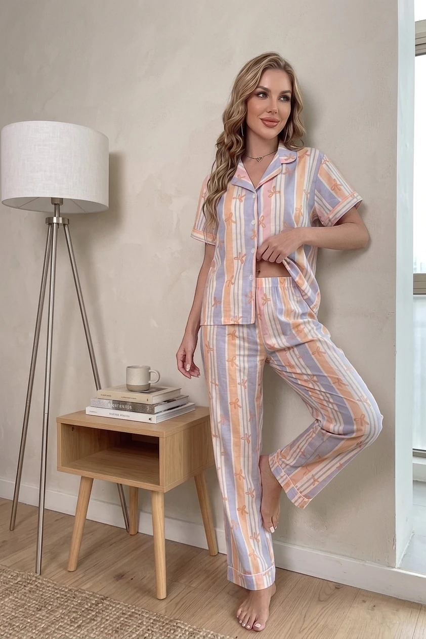 Pastel Çizgili Kısa Kollu Düğmeli Pijama Takımı Renkli